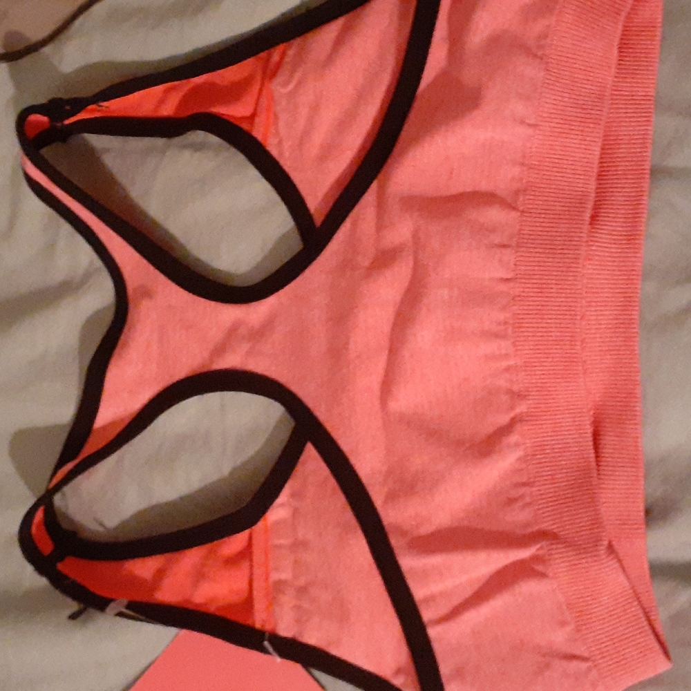 Top - Picture 4 of 4